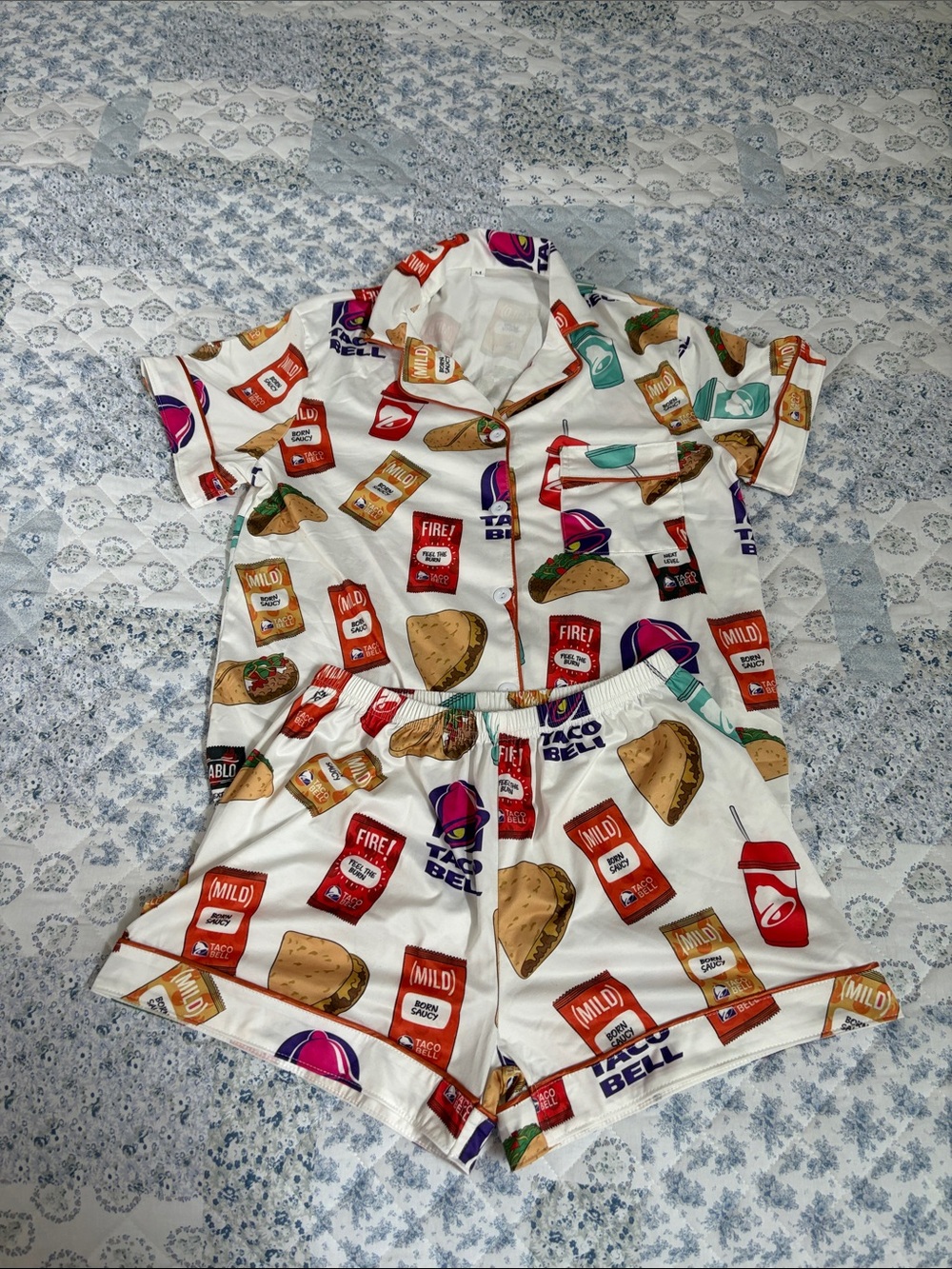 Taco Bell Sleep Set - White Taco & Sauce Print Pajama Set